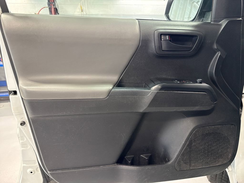 Used 2021 Toyota Tacoma SR AWD/4WD image 25