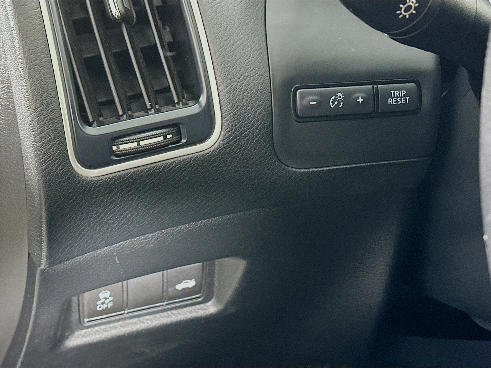 Used 2020 INFINITI Q60 3.0t Luxe image 16