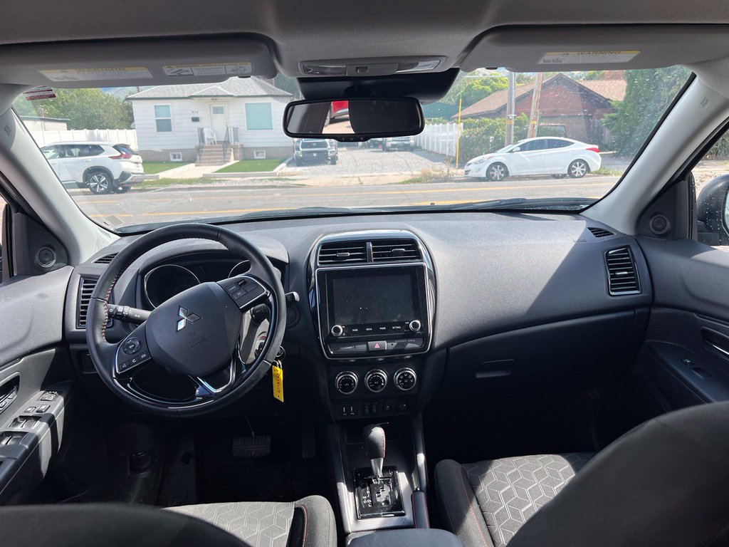 Used 2026 Mitsubishi Outlander Sport LE AWD/4WD image 8