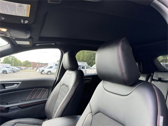 Used 2024 Ford Edge ST-Line w/ Cargo Accessory Package image 30