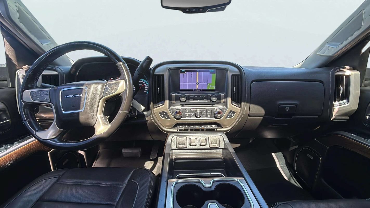 Used 2017 GMC Sierra 2500 Denali AWD/4WD image 10