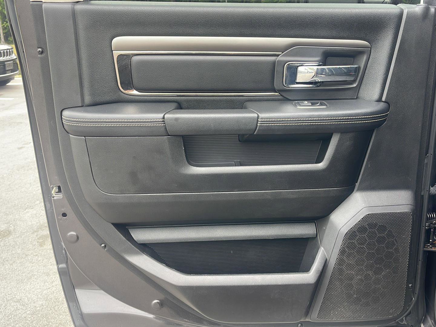 Used 2018 RAM 2500 Laramie w/ Sport Appearance Group AWD/4WD image 24
