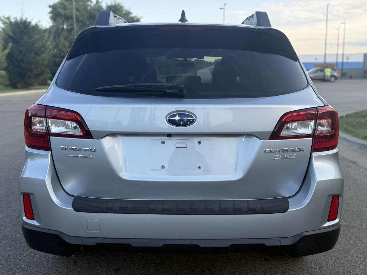 Used 2016 Subaru Outback 2.5i Limited image 4