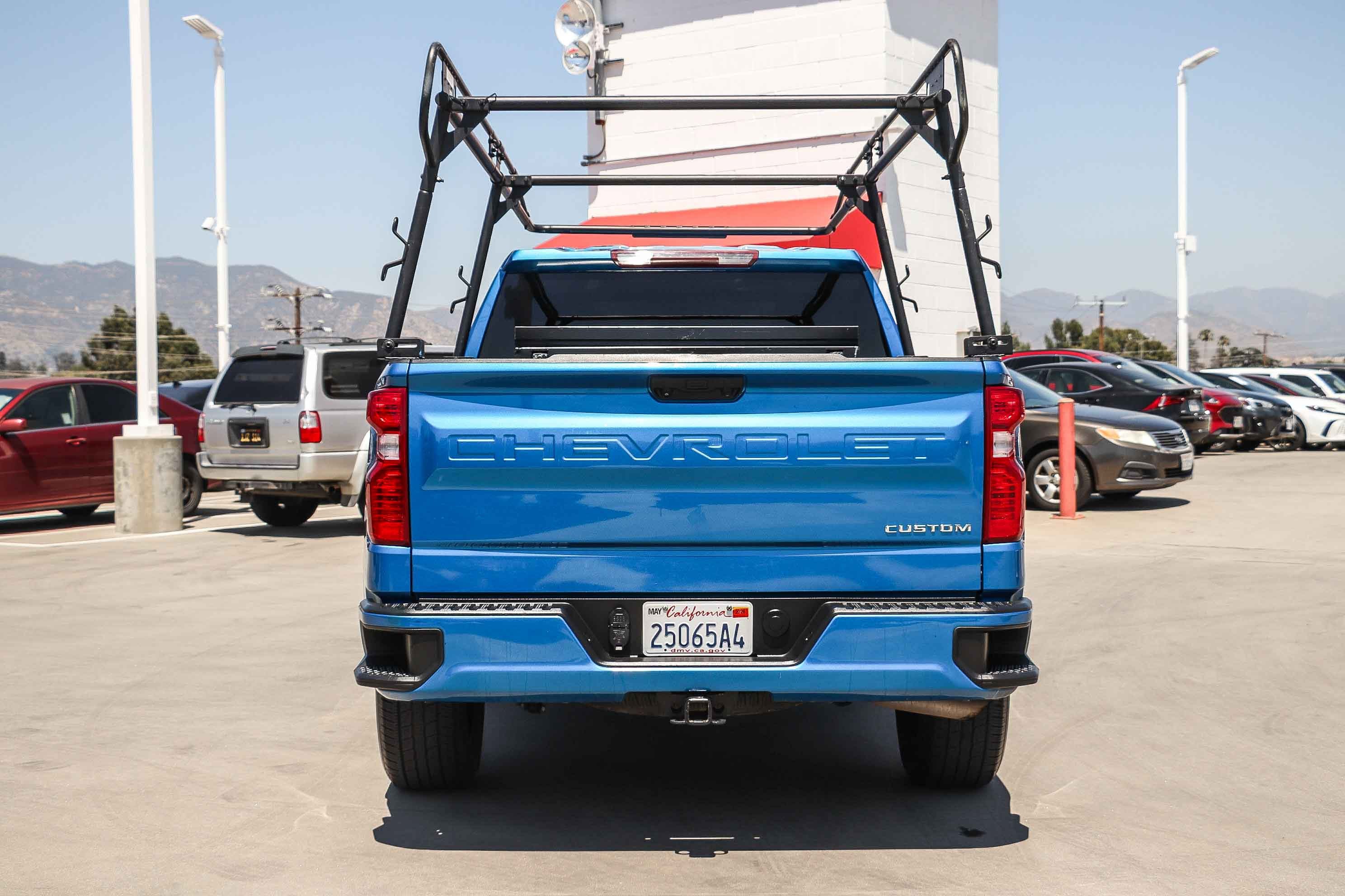 Used 2023 Chevrolet Silverado 1500 Custom AWD/4WD image 6