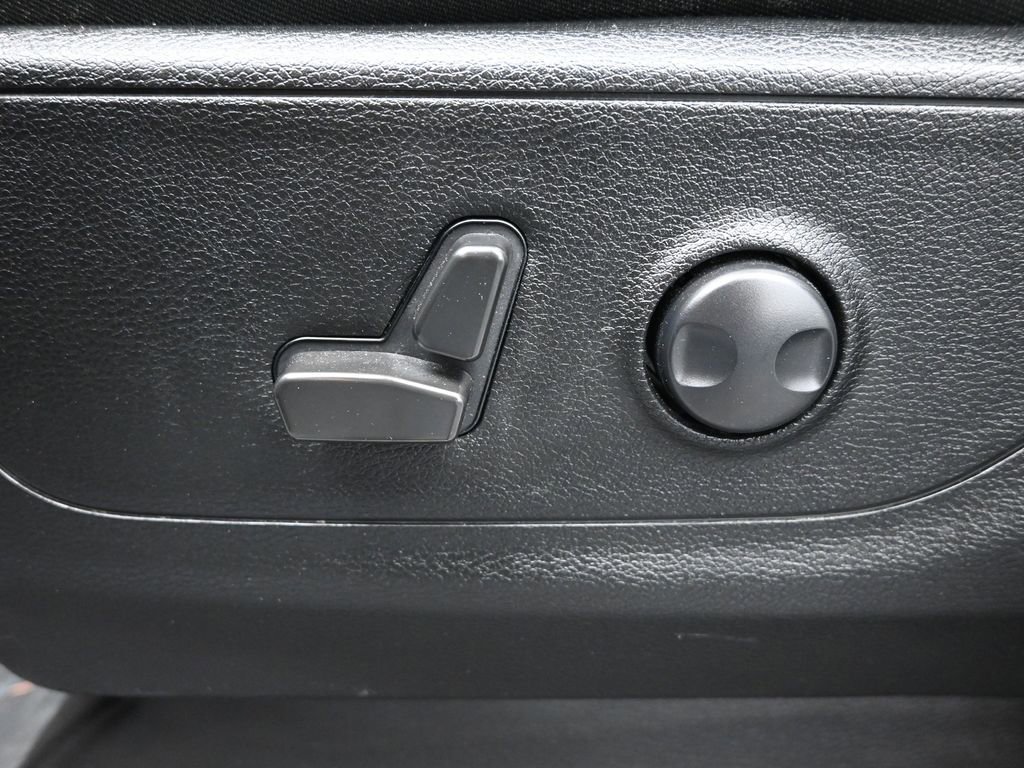 Used 2022 RAM 1500 Big Horn image 8