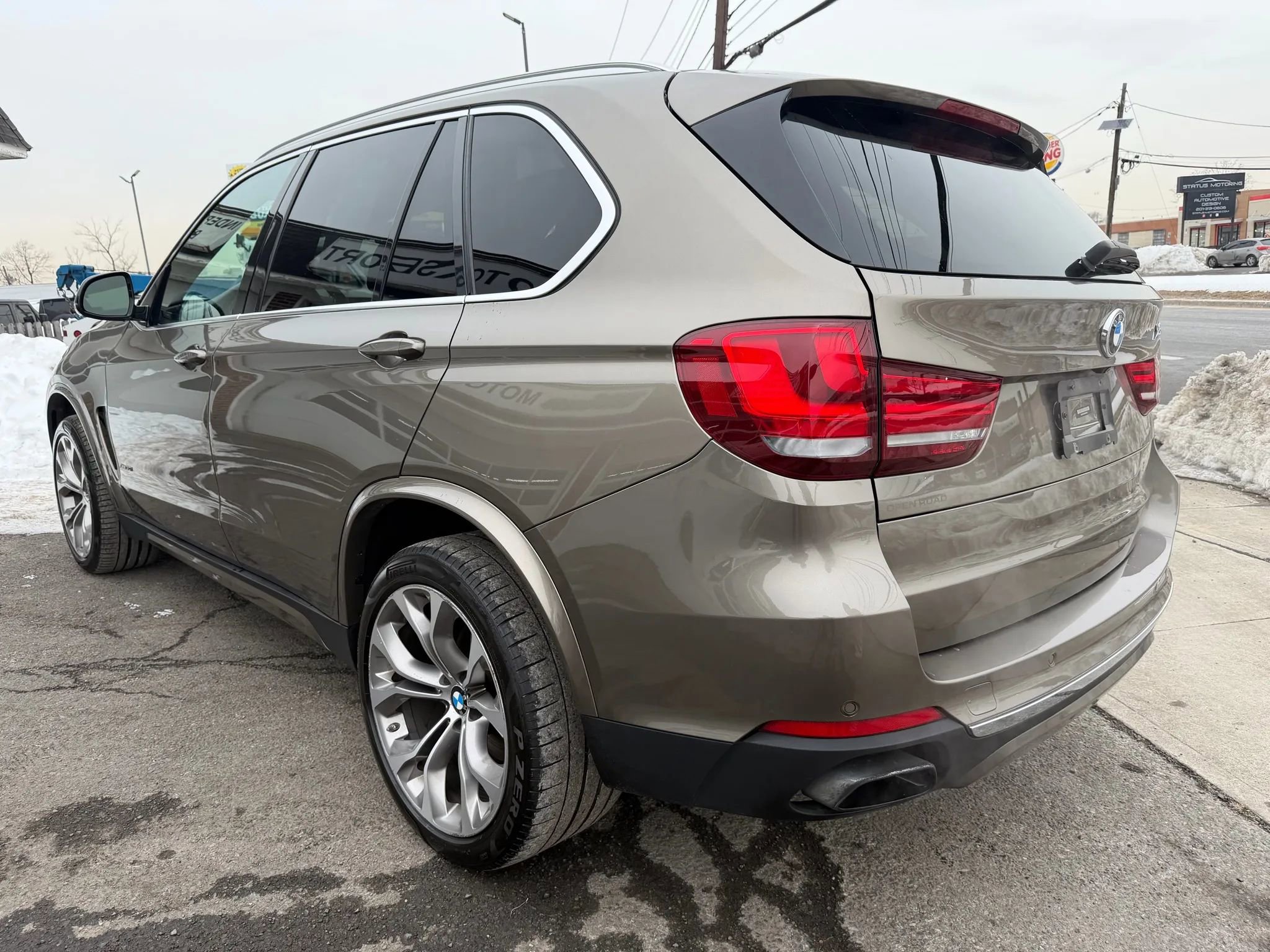 Used 2017 BMW X5 xDrive50i AWD/4WD image 7