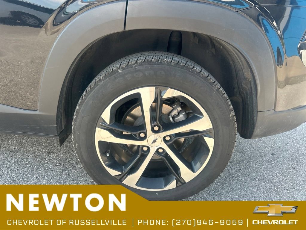 Used 2025 Chevrolet Trax RS w/ Driver Confidence Package FWD image 16