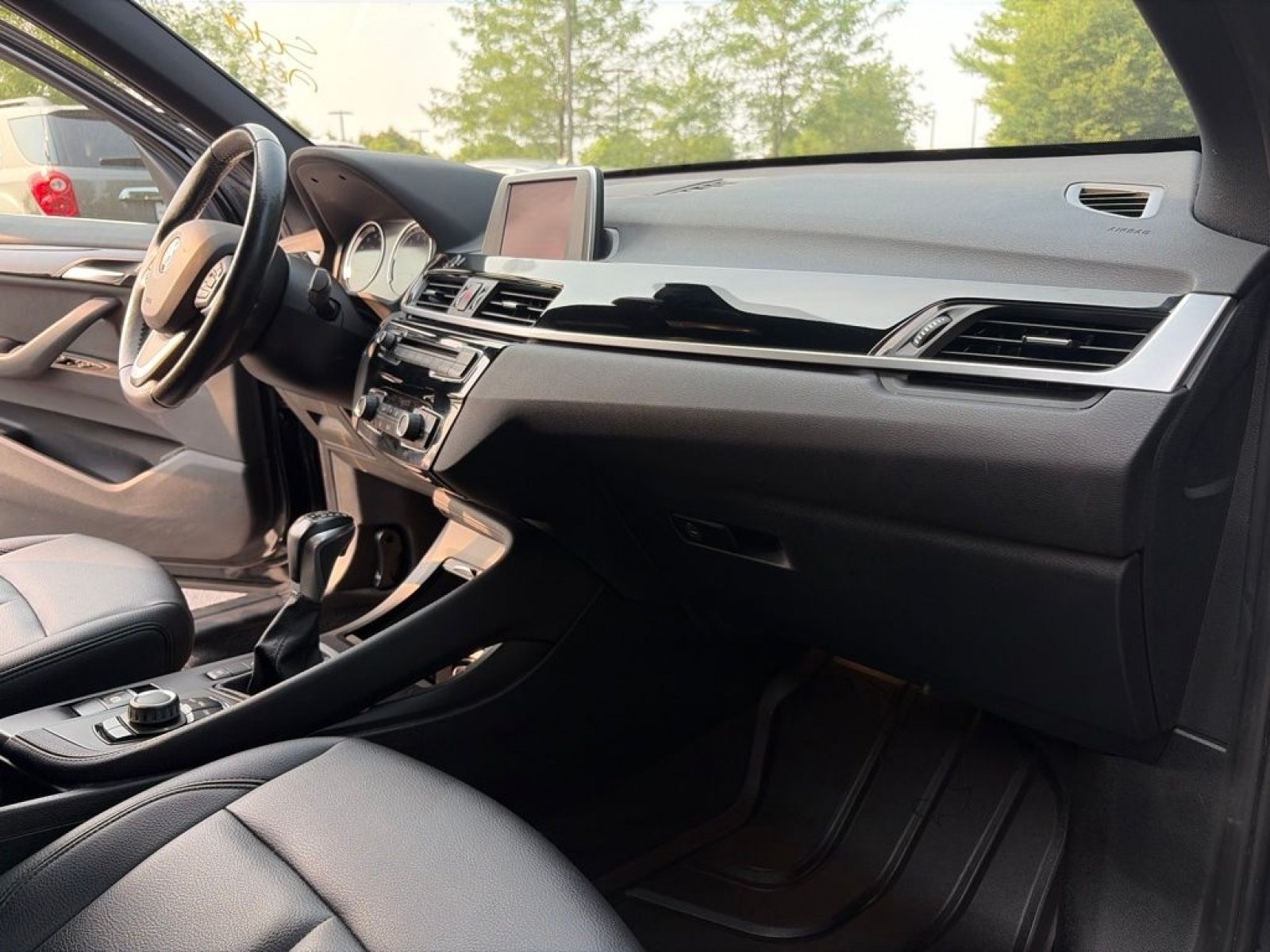 Used 2018 BMW X1 xDrive28i w/ Convenience Package AWD/4WD image 20