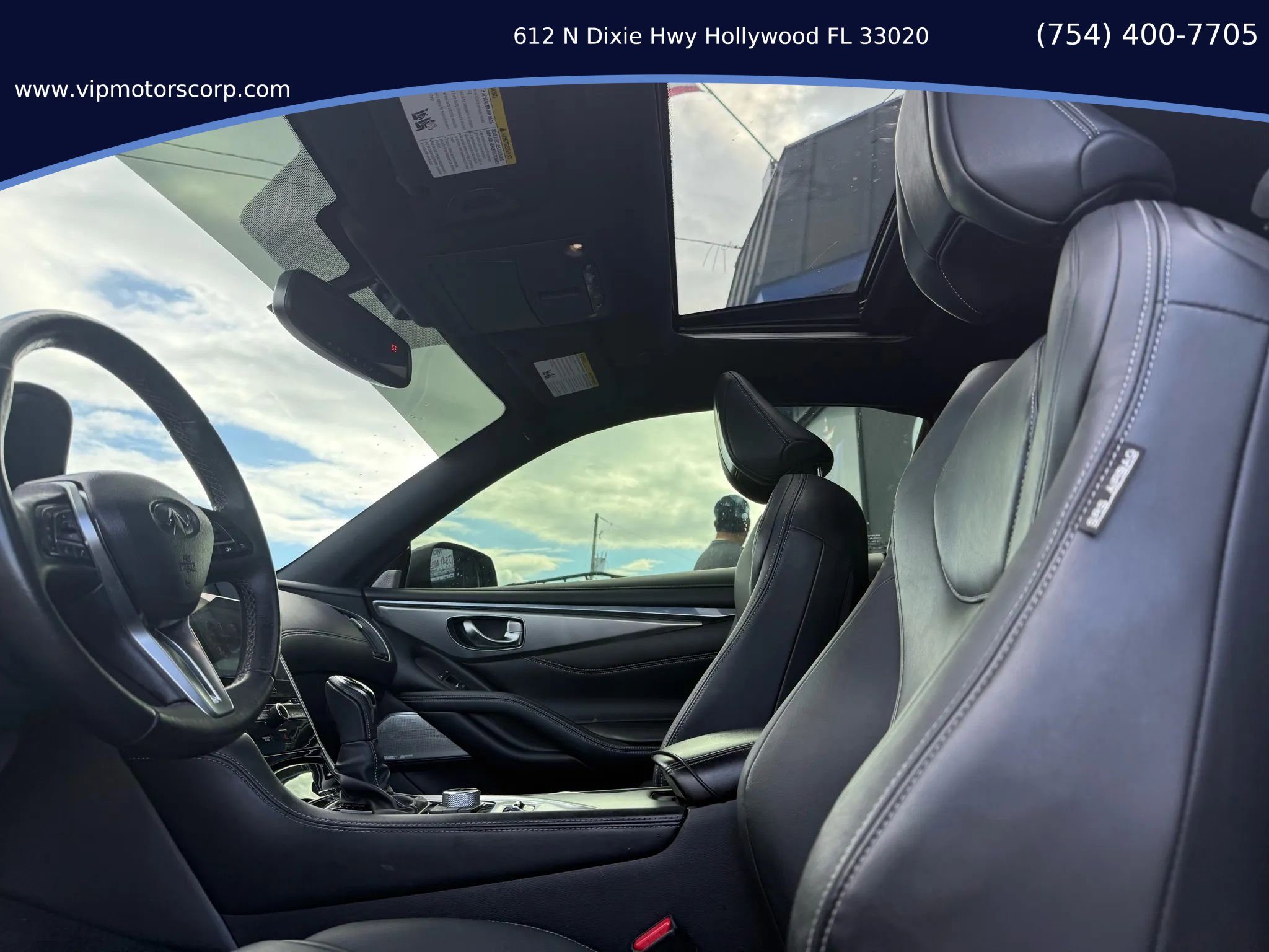 Used 2018 INFINITI Q60 3.0t Luxe RWD image 10