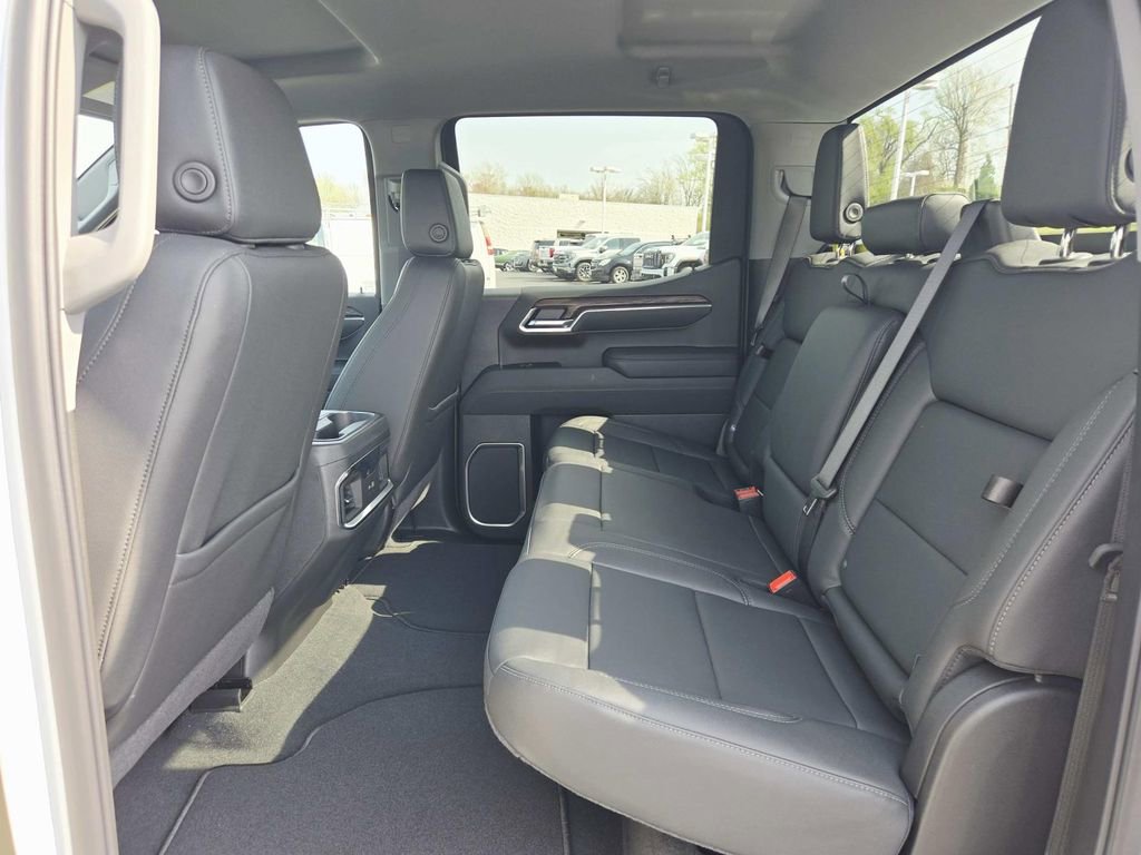 New 2026 GMC Sierra 1500 SLT w/ SLT Premium Package image 12