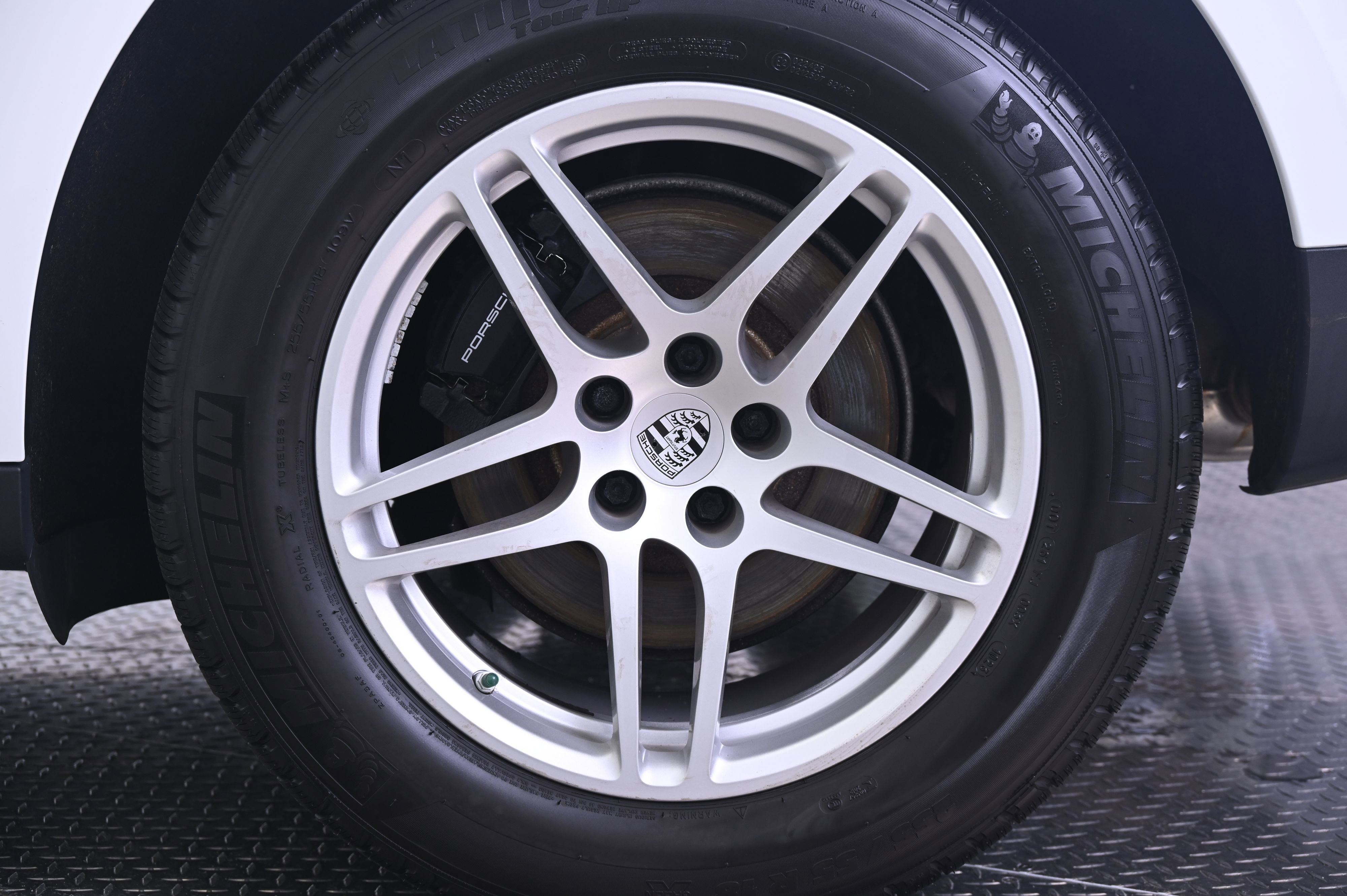 Used 2019 Porsche Macan image 12