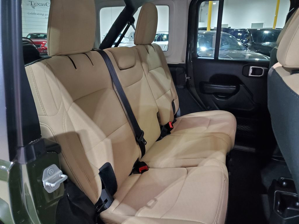 Used 2021 Jeep Wrangler Unlimited Sport AWD/4WD image 41