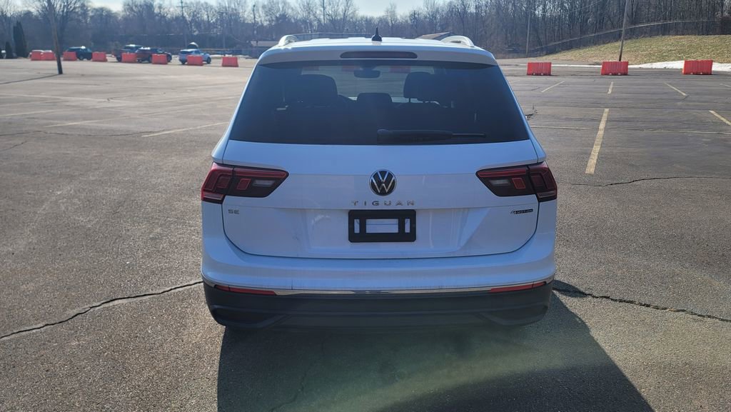 Used 2022 Volkswagen Tiguan SE AWD/4WD image 10