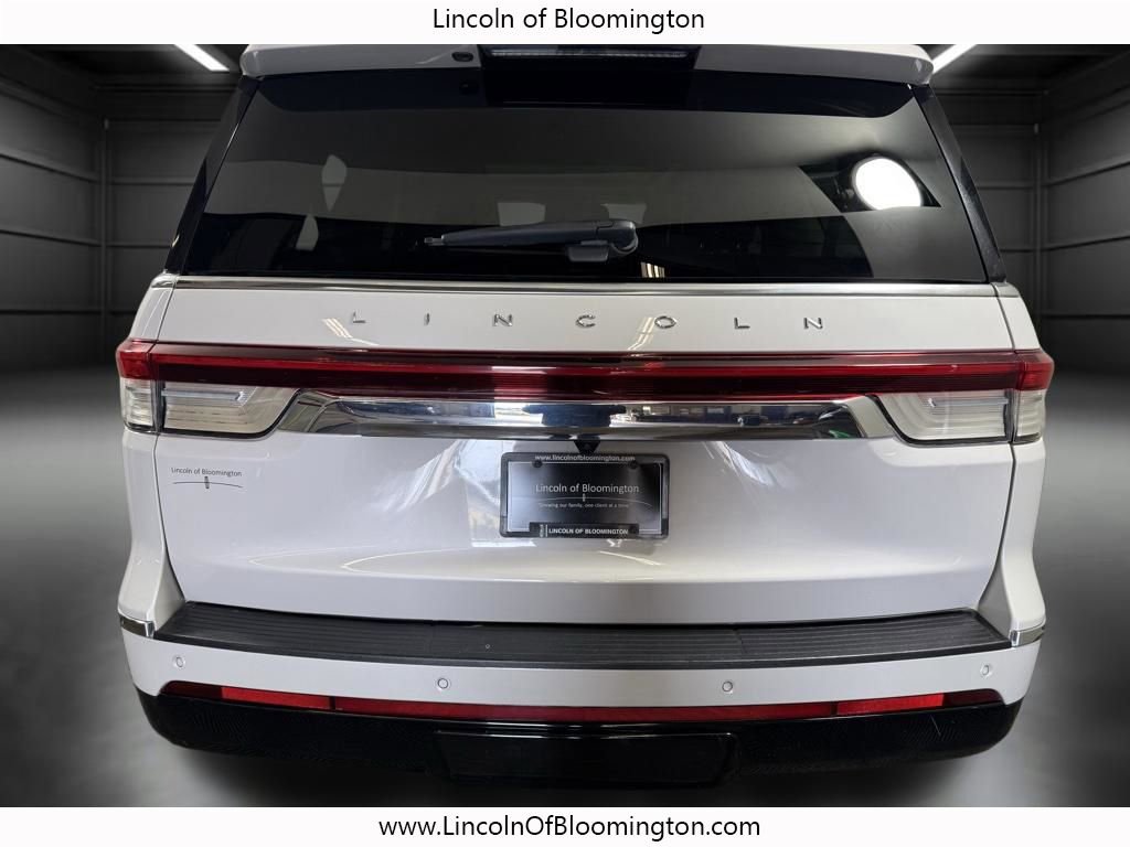 Certified 2024 Lincoln Navigator L Reserve AWD/4WD image 7