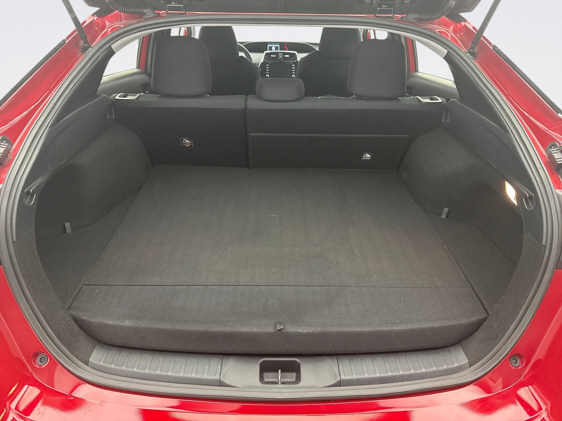 Used 2022 Toyota Prius Prime LE image 19