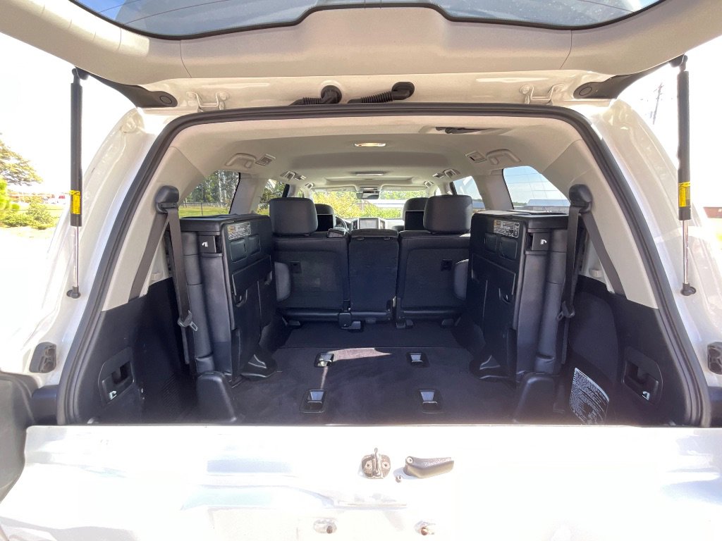 Used 2016 Toyota Land Cruiser image 28