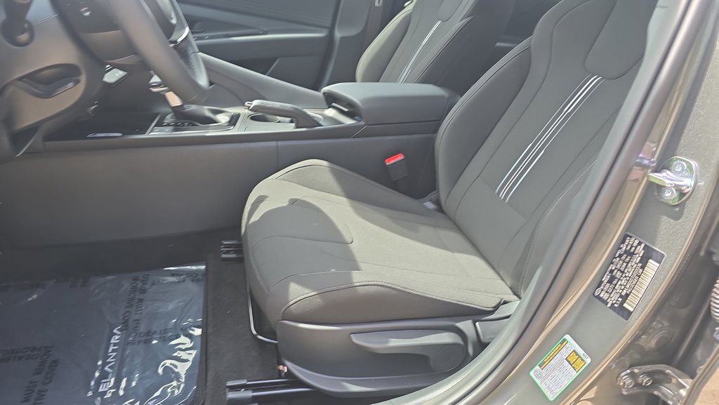 New 2026 Hyundai Elantra Sport FWD image 14