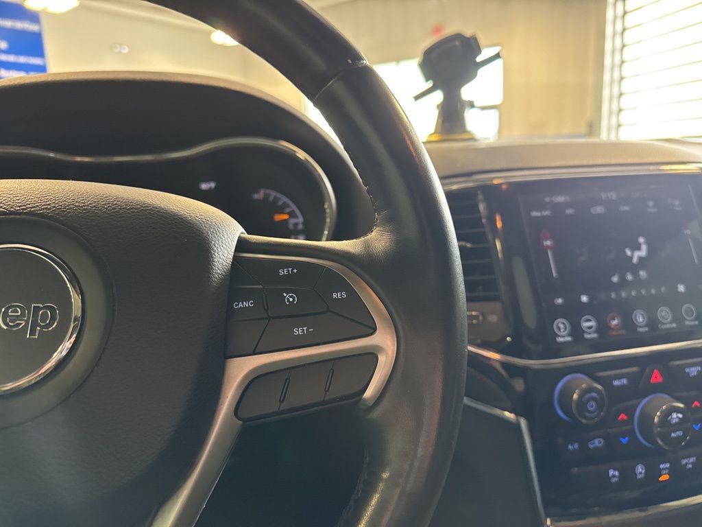 Used 2019 Jeep Grand Cherokee Limited w/ Luxury Group II image 13