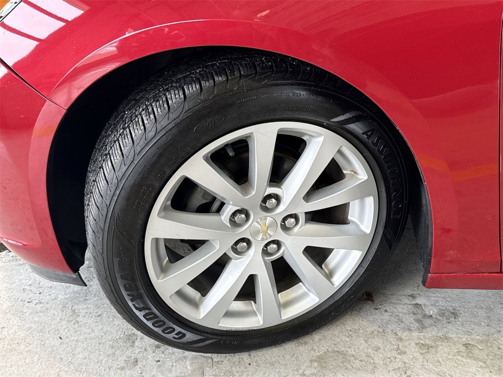 Used 2014 Chevrolet Malibu LT image 18
