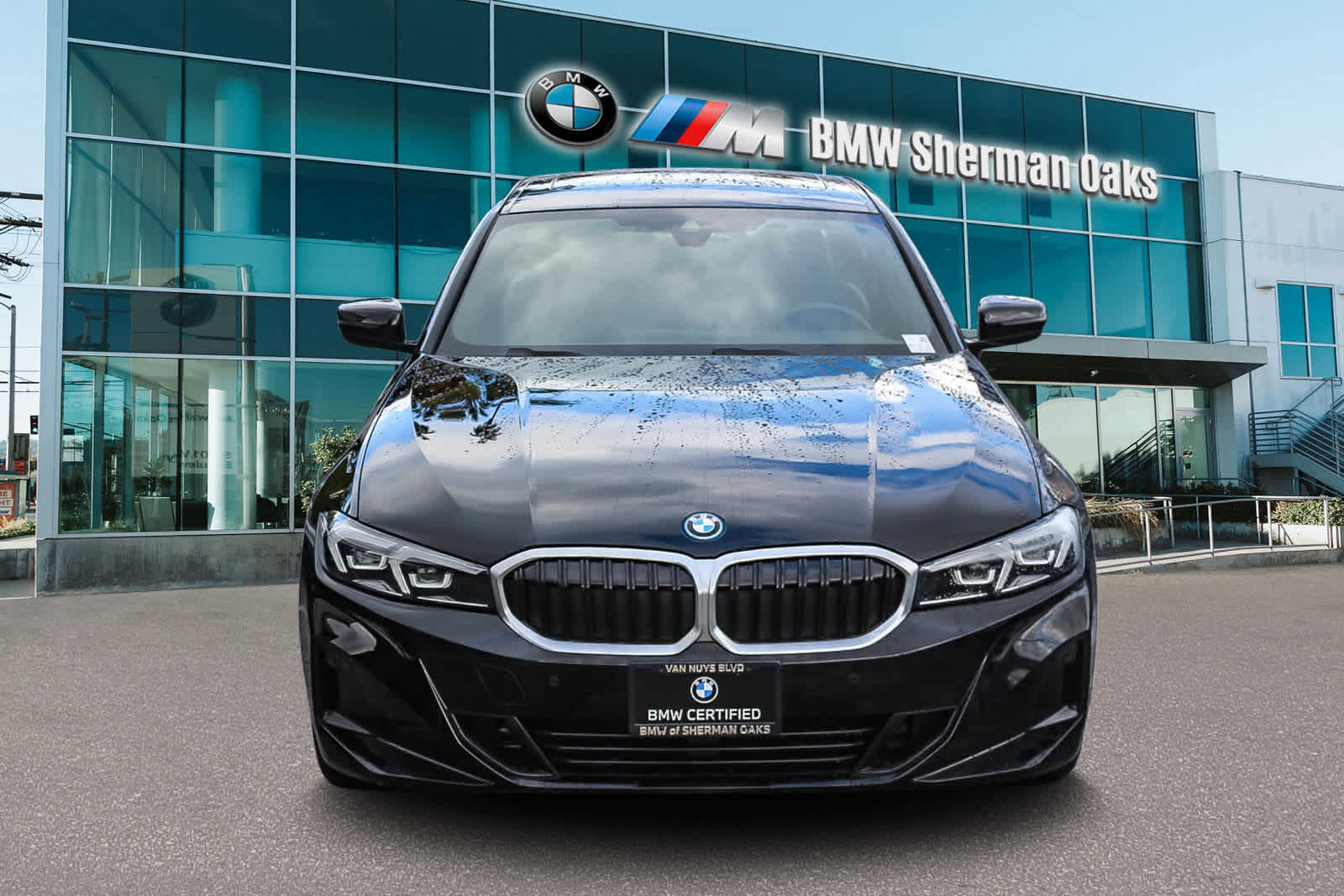 Certified 2023 BMW 330e w/ Driving Assistance Package image 2