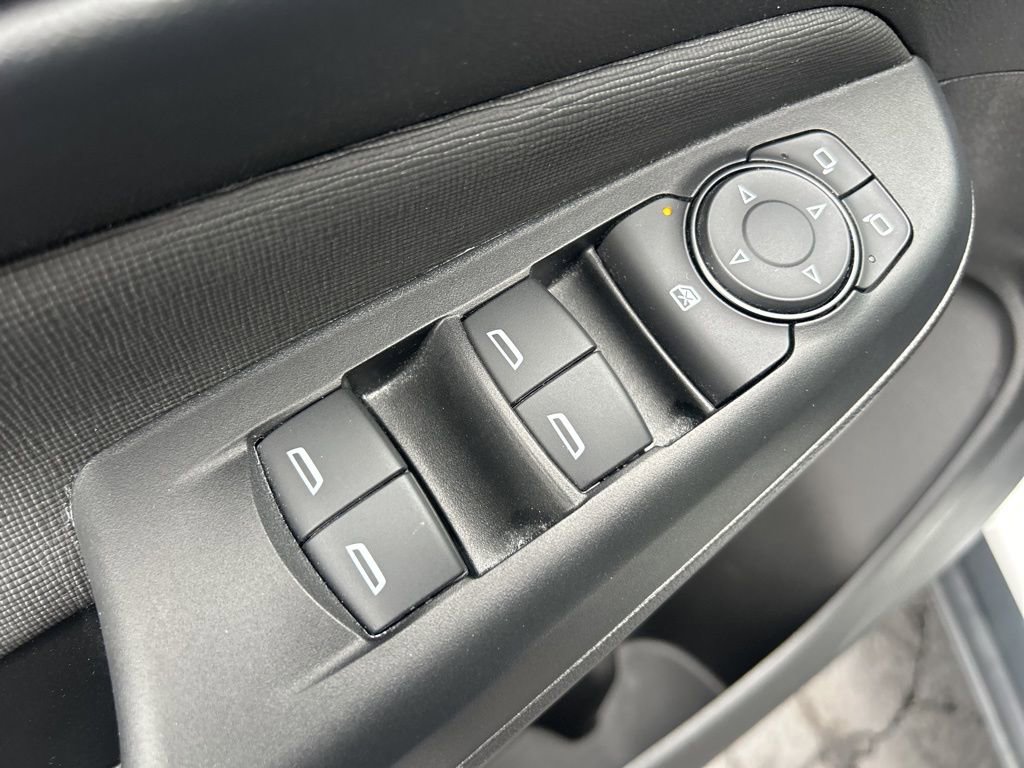 Certified 2025 Buick Envista Preferred image 16