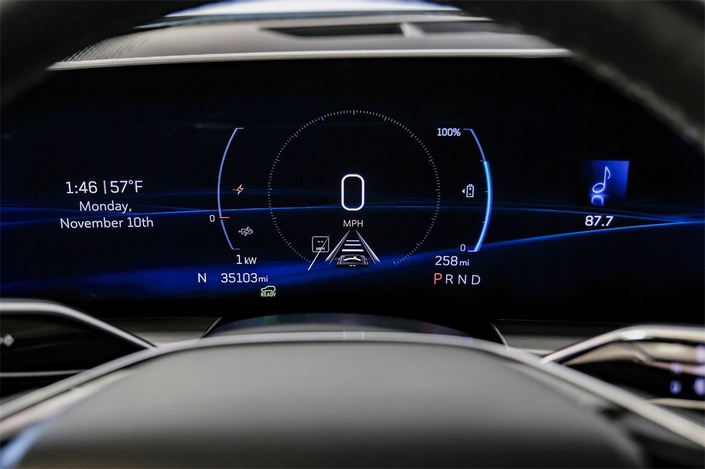 Used 2024 Cadillac Lyriq Luxury image 18