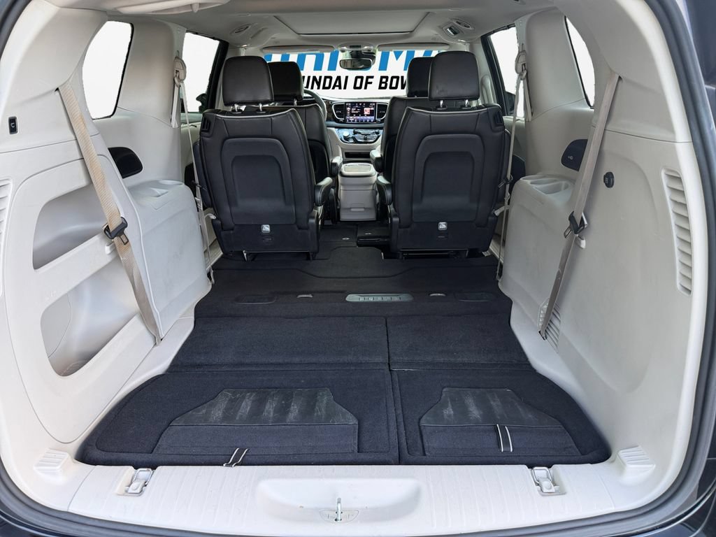 Used 2023 Chrysler Pacifica Limited FWD image 22