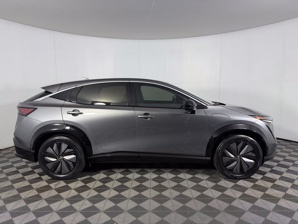 Used 2024 Nissan Ariya FWD image 5