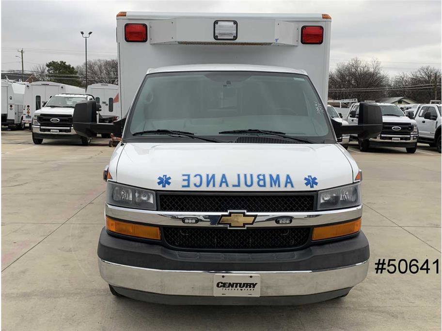 Used 2014 Chevrolet Express 4500 w/ Ambulance Package RWD image 25