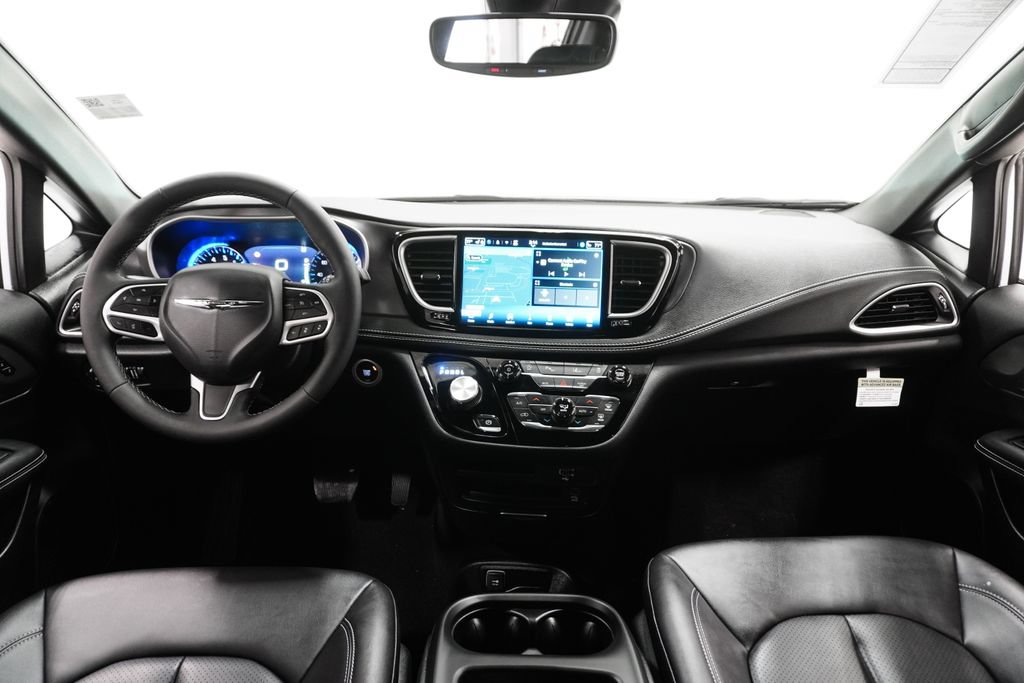 New 2026 Chrysler Pacifica Select FWD image 12