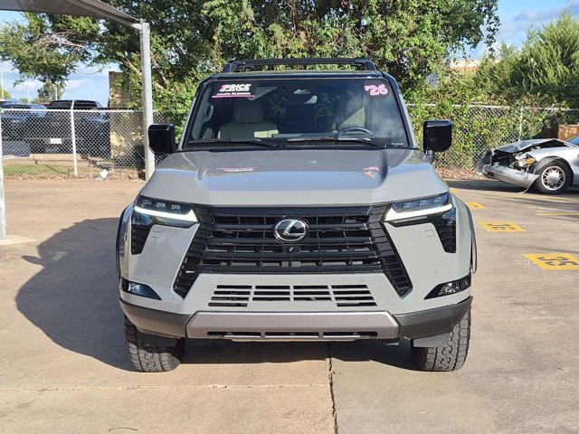 Used 2026 Lexus GX 550 AWD/4WD image 2