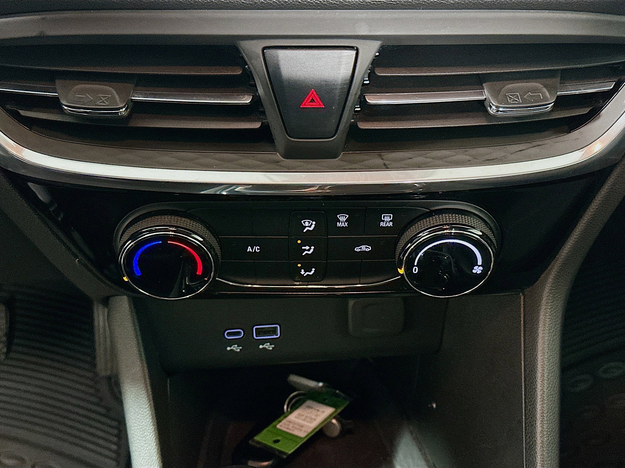 Used 2024 Buick Encore GX Sport Touring image 22