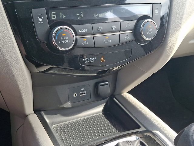 Used 2022 Nissan Rogue Sport SV image 15