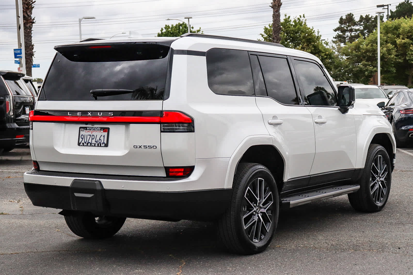 Used 2025 Lexus GX 550 AWD/4WD image 7