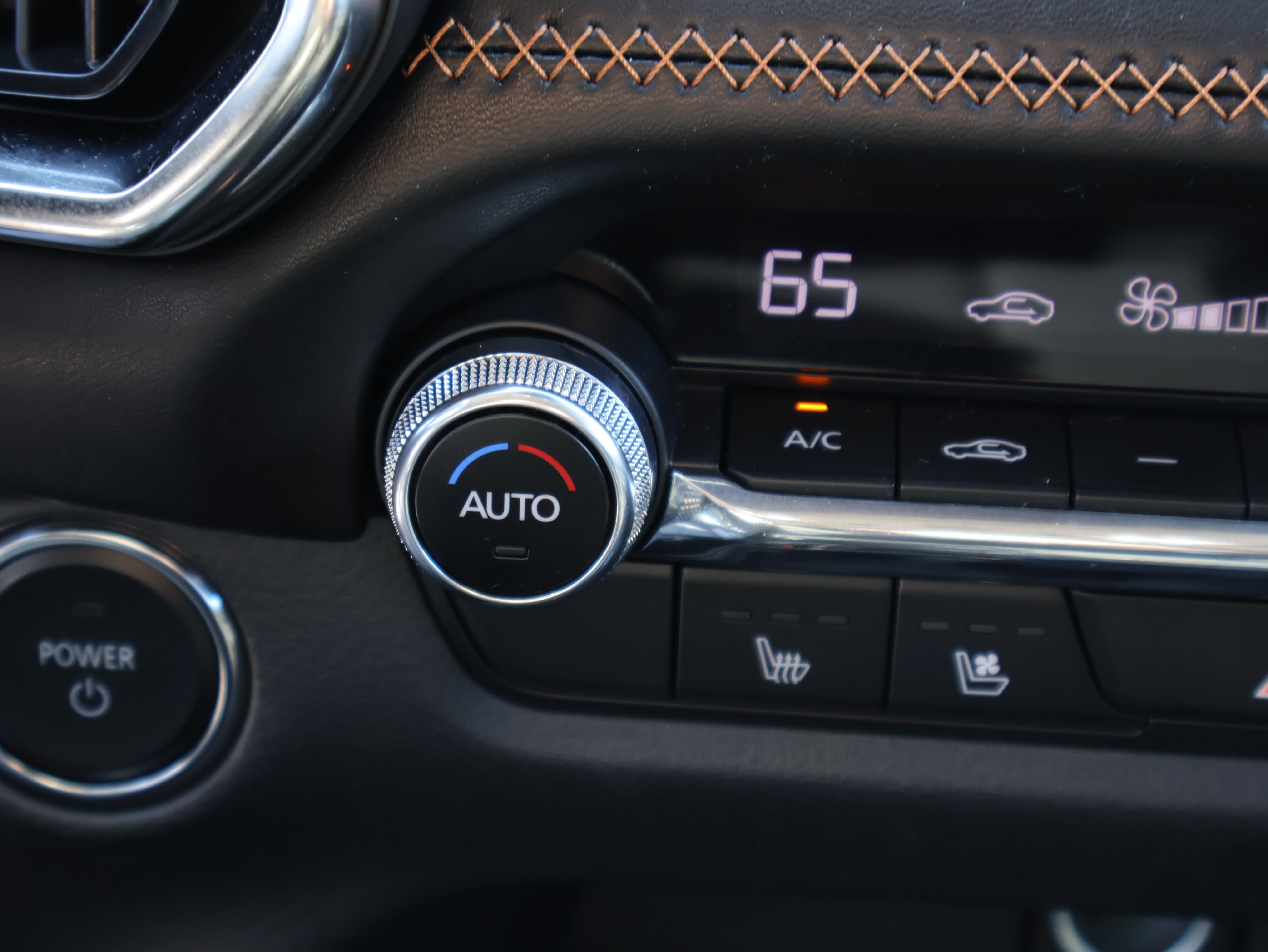 Certified 2025 MAZDA CX-50 2.5 Hybrid w/ Premium Plus Pkg image 28