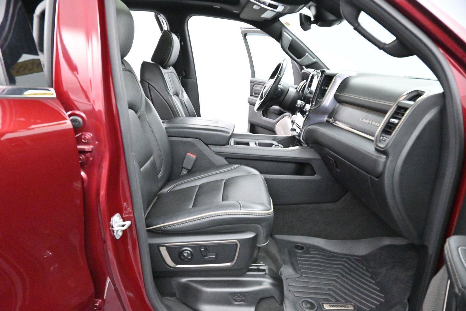 Used 2020 RAM 1500 Limited AWD/4WD image 32
