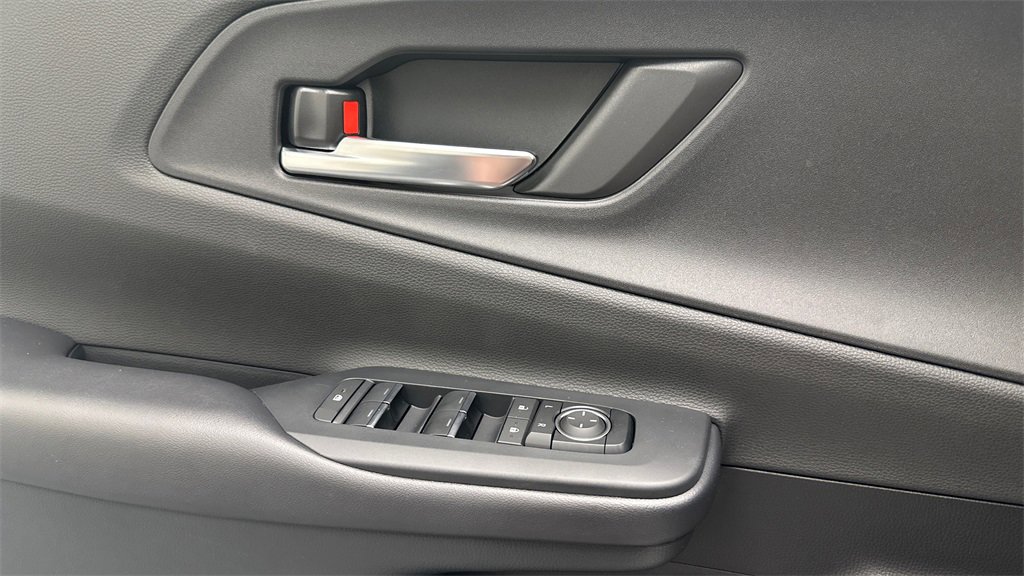 New 2026 Toyota Prius Plug-In Hybrid image 18