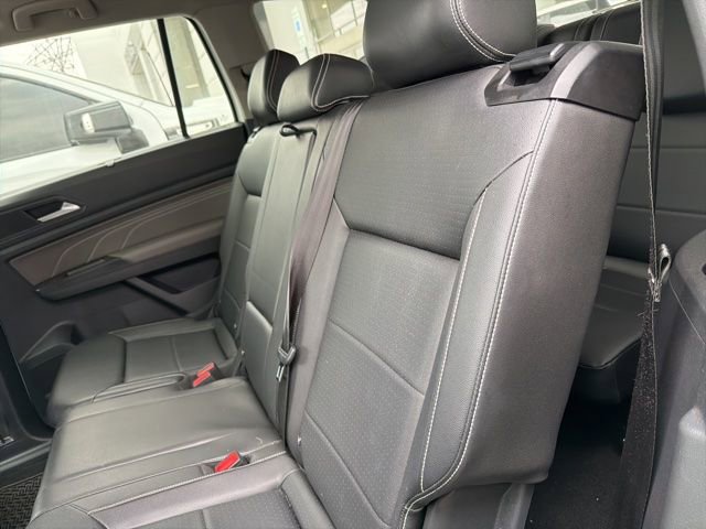 Used 2023 Volkswagen Atlas SEL AWD/4WD image 6