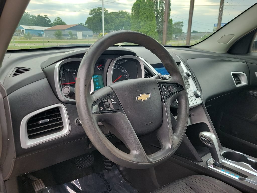 Used 2015 Chevrolet Equinox LS FWD image 18