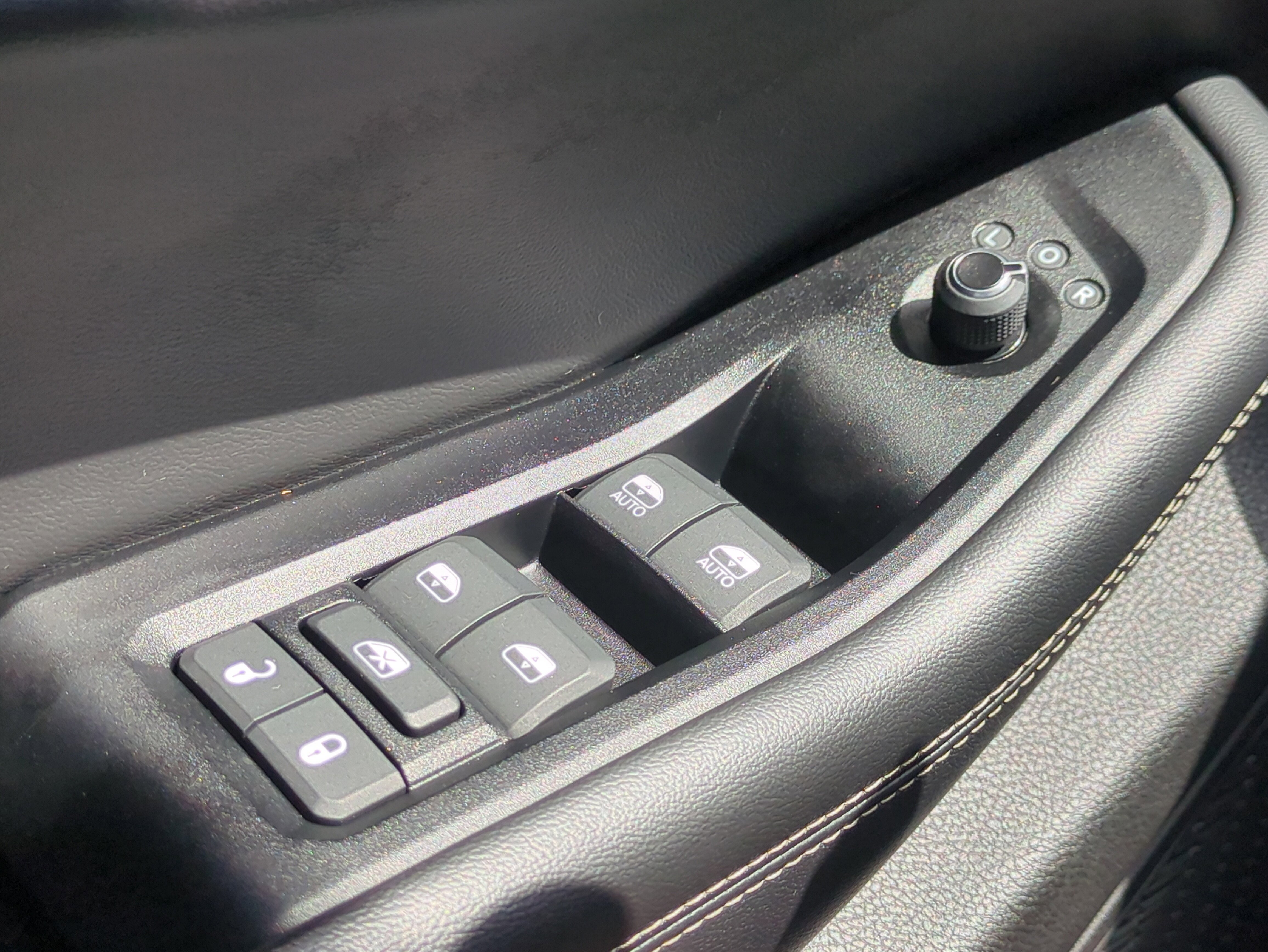 Certified 2023 Jeep Grand Cherokee L Altitude image 25