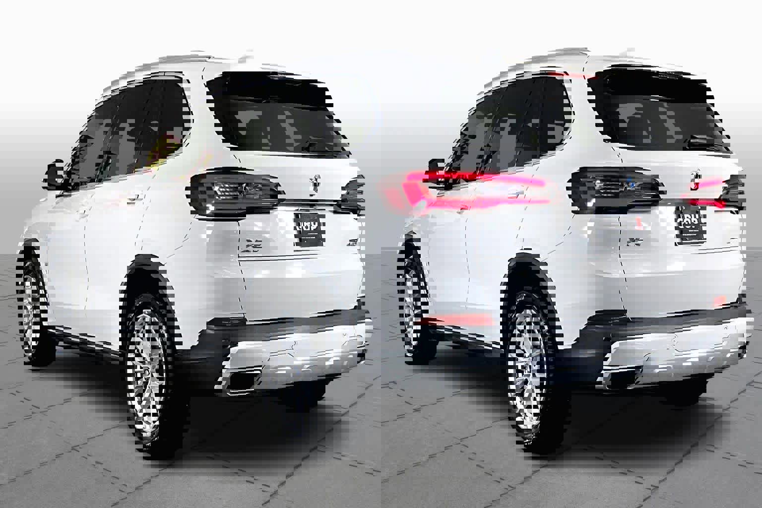 Used 2021 BMW X5 sDrive40i w/ Convenience Package image 11