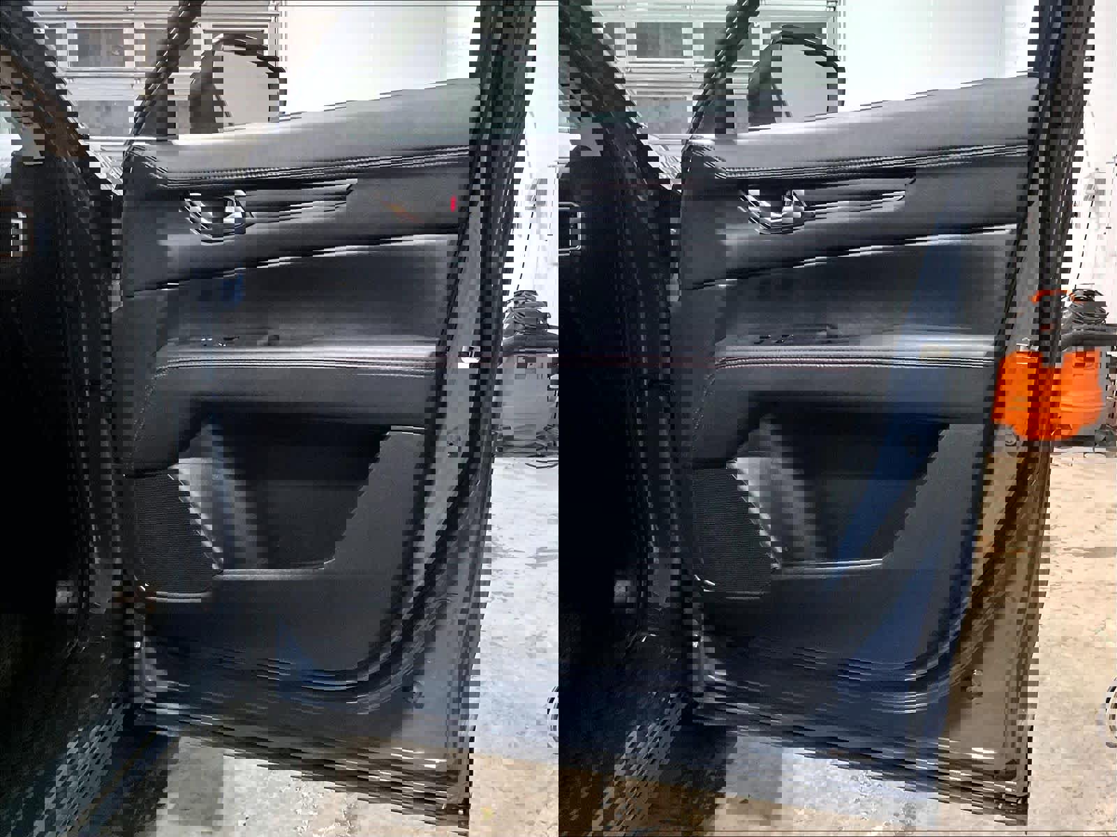 Used 2023 MAZDA CX-5 Carbon Edition image 12