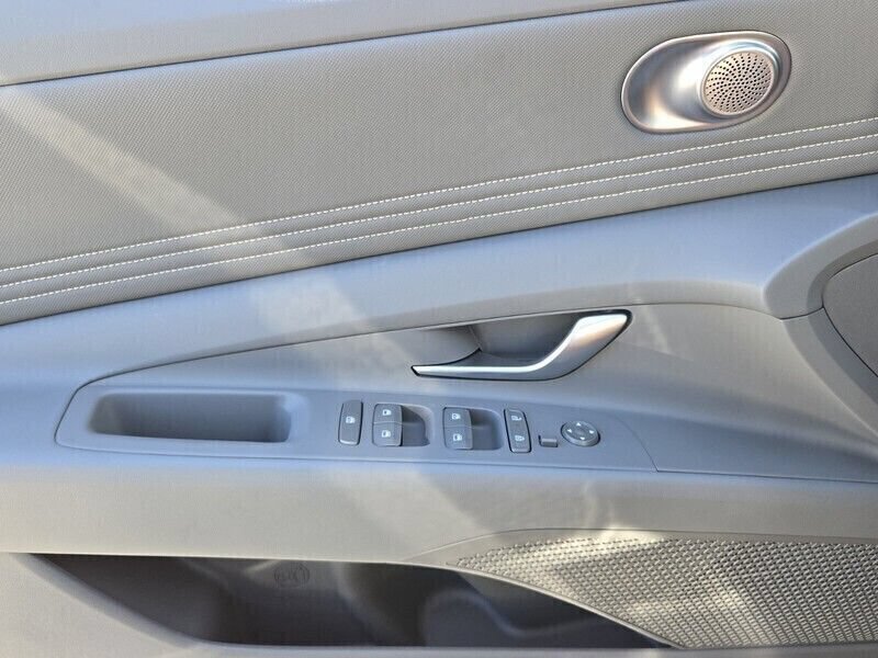 New 2026 Hyundai Elantra SEL Sport Premium FWD image 12