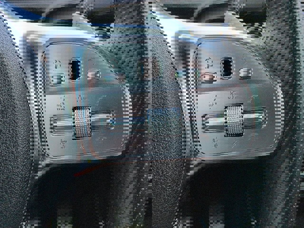 Used 2023 Mercedes-Benz CLA 250 image 13