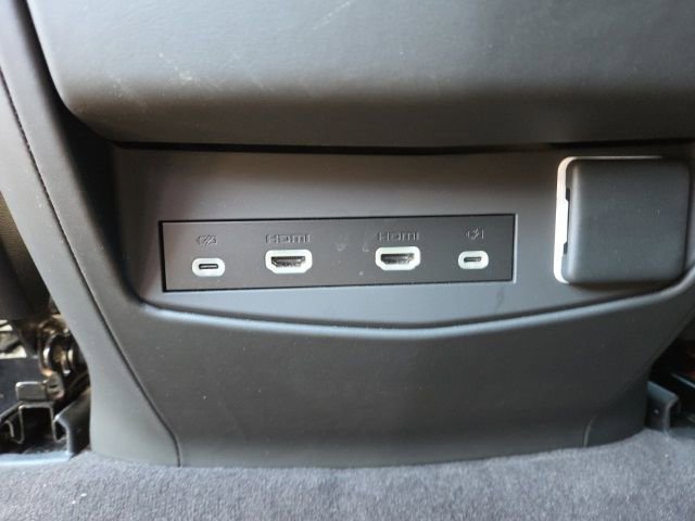 Certified 2023 Cadillac Escalade ESV Premium Luxury Platinum image 21