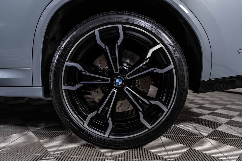 Used 2024 BMW X4 M w/ Competition Package image 40
