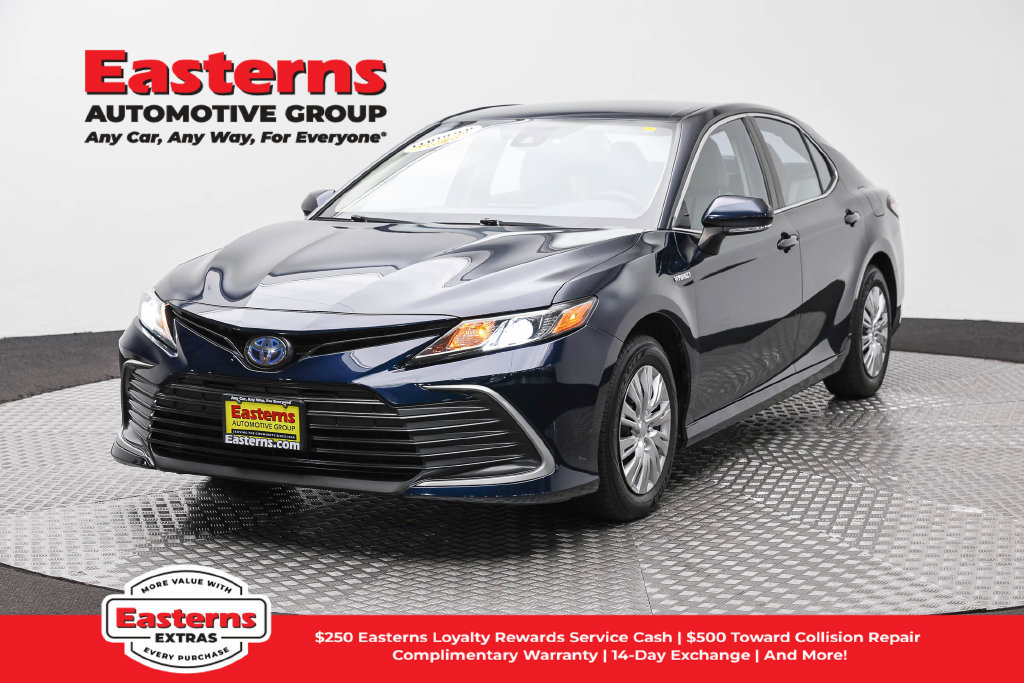 Used 2021 Toyota Camry LE FWD image 1