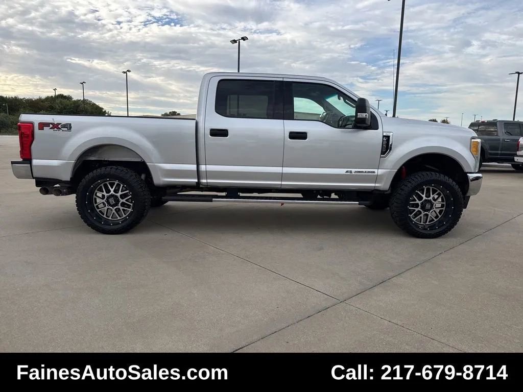 Used 2017 Ford F250 XLT w/ XLT Value Package image 27