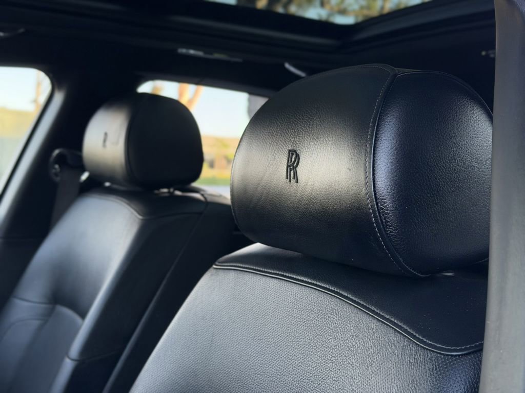 Used 2014 Rolls-Royce Ghost RWD image 18