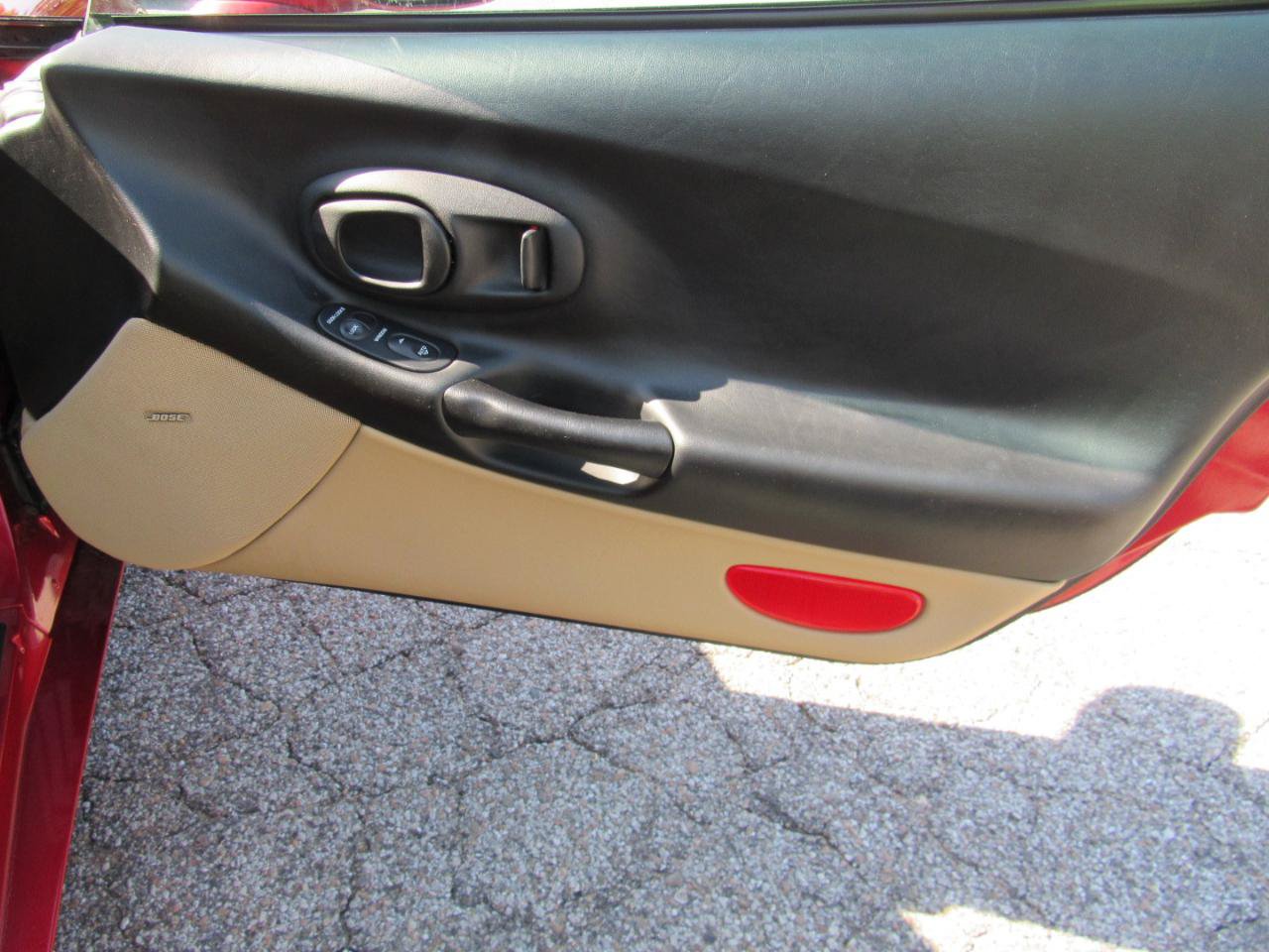 Used 2004 Chevrolet Corvette Convertible w/ Preferred Equipment Group RWD image 33